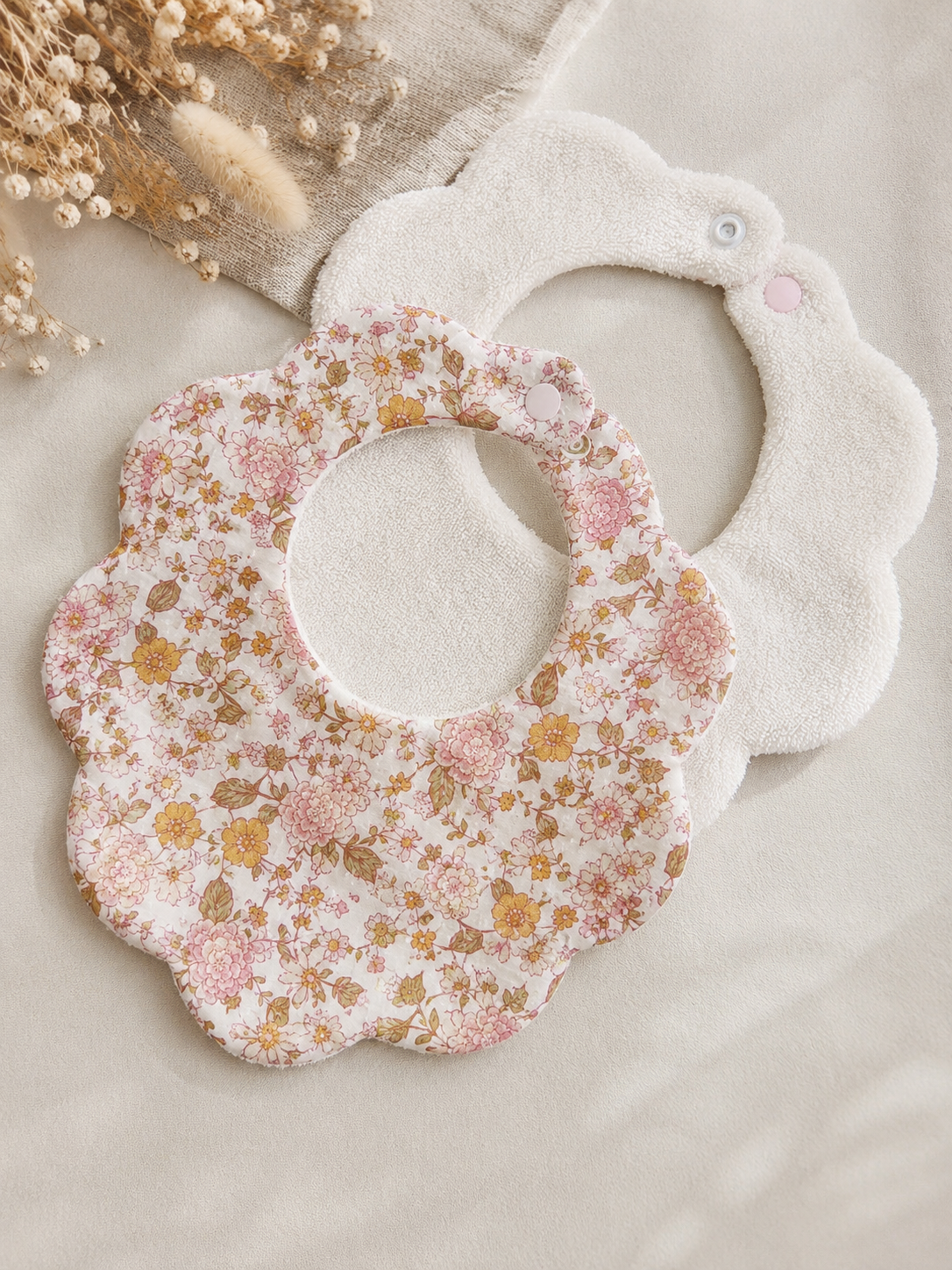 Bavoir fleur vintage